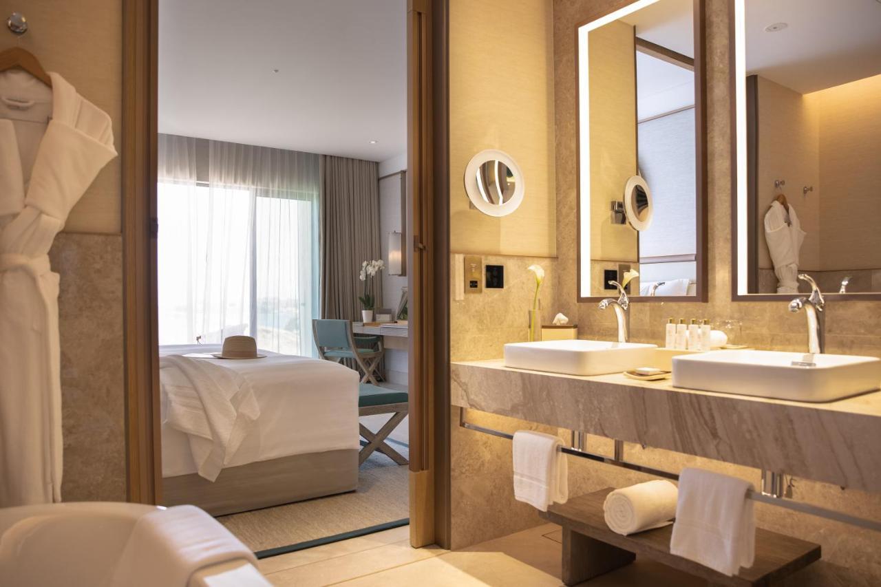 Resort-Deluxe-Zimmer mit Balkon