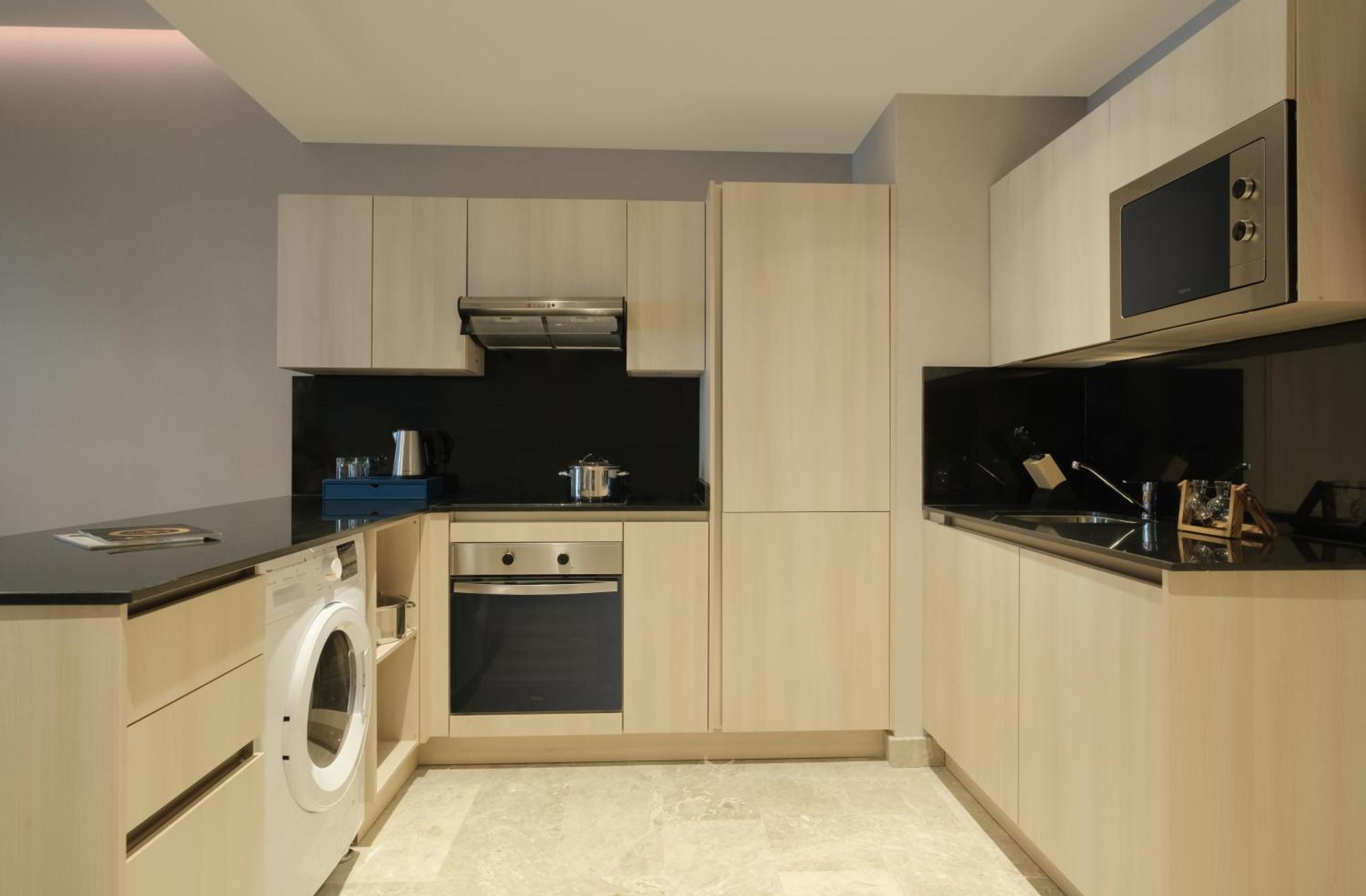 Appartement met 2 Slaapkamers en Uitzicht op het Zwembad