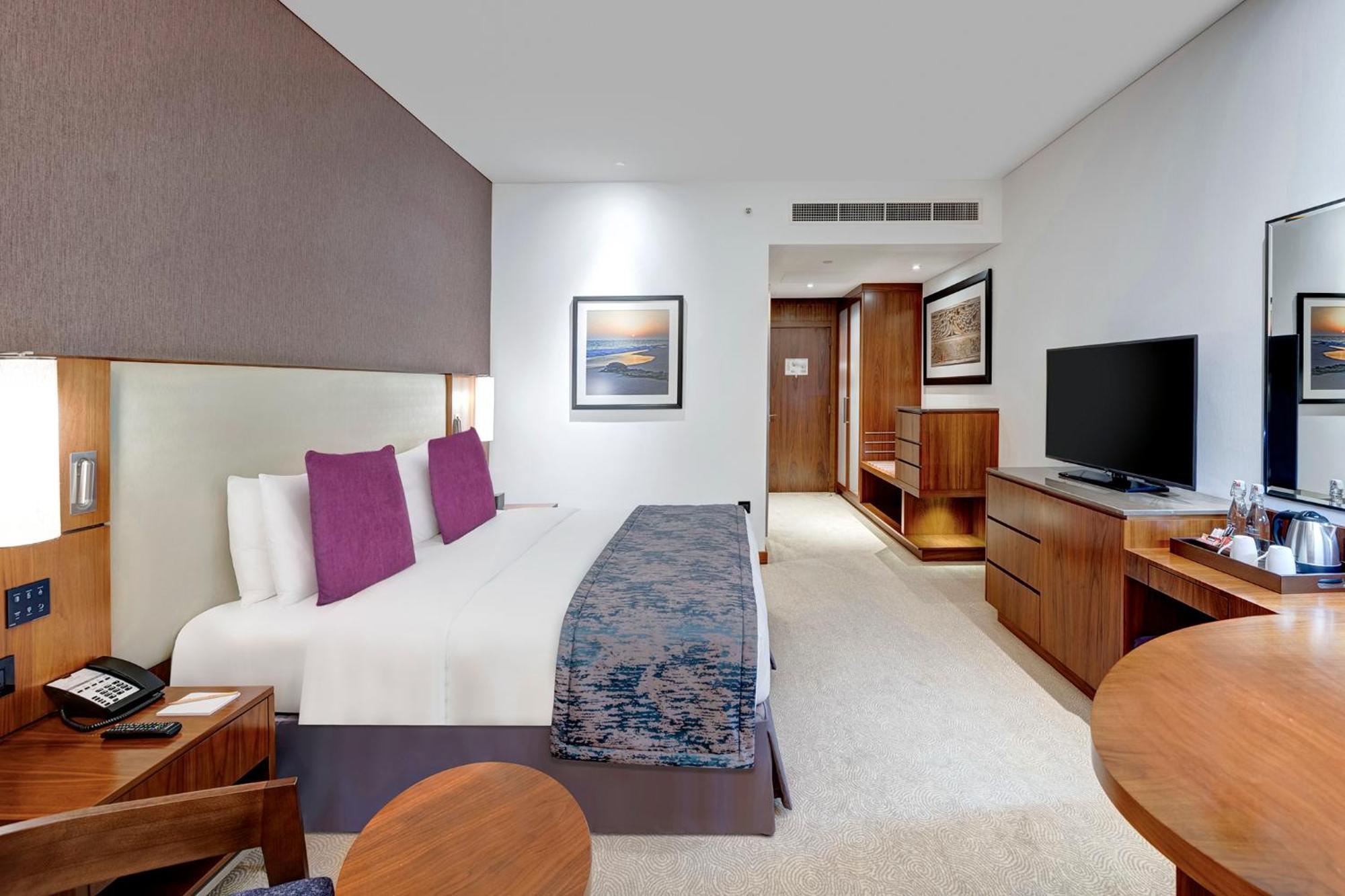 Premium Zimmer mit Kingsize-Bett und Bergblick - Zugang zur Lounge