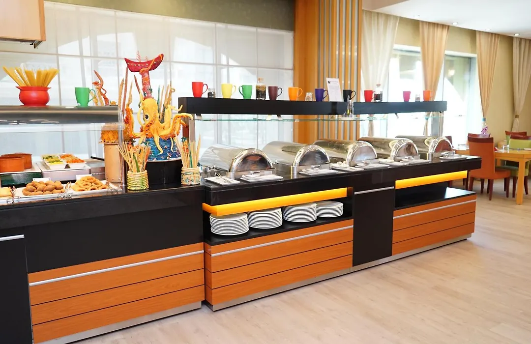 City Seasons Hotel & Suites Muscat-1