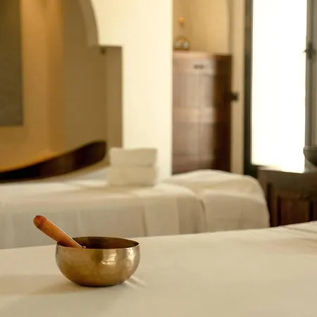 Al Bustan Palace, A Ritz-Carlton Hotel-2