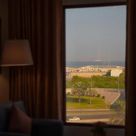 Golden Tulip Muscat-2